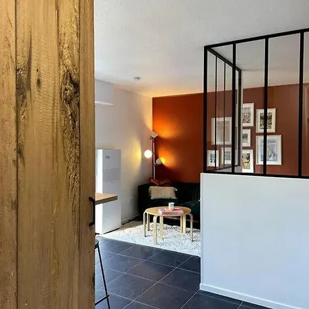 Cosy شقة أنغليه